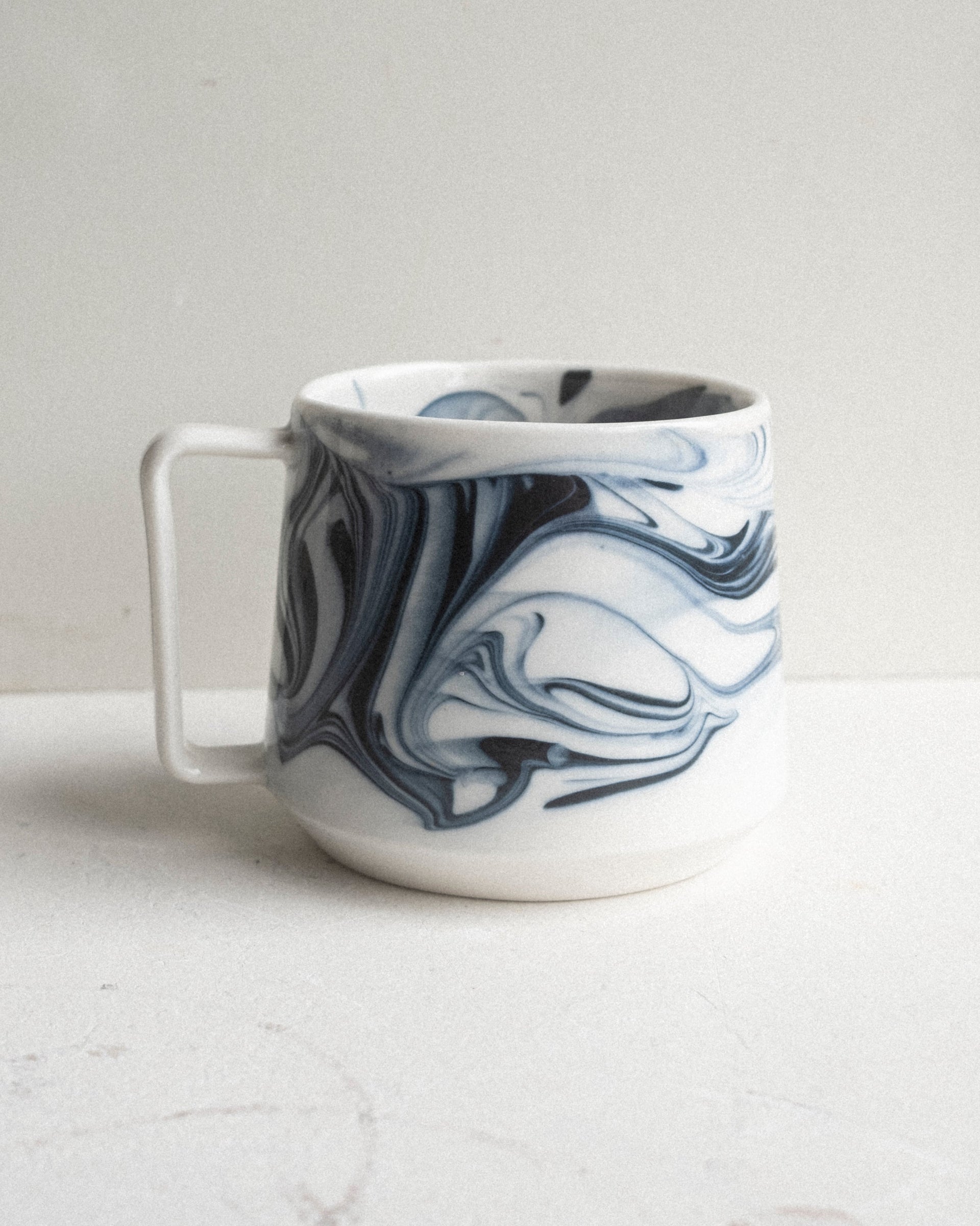 Marbled Forma Mug