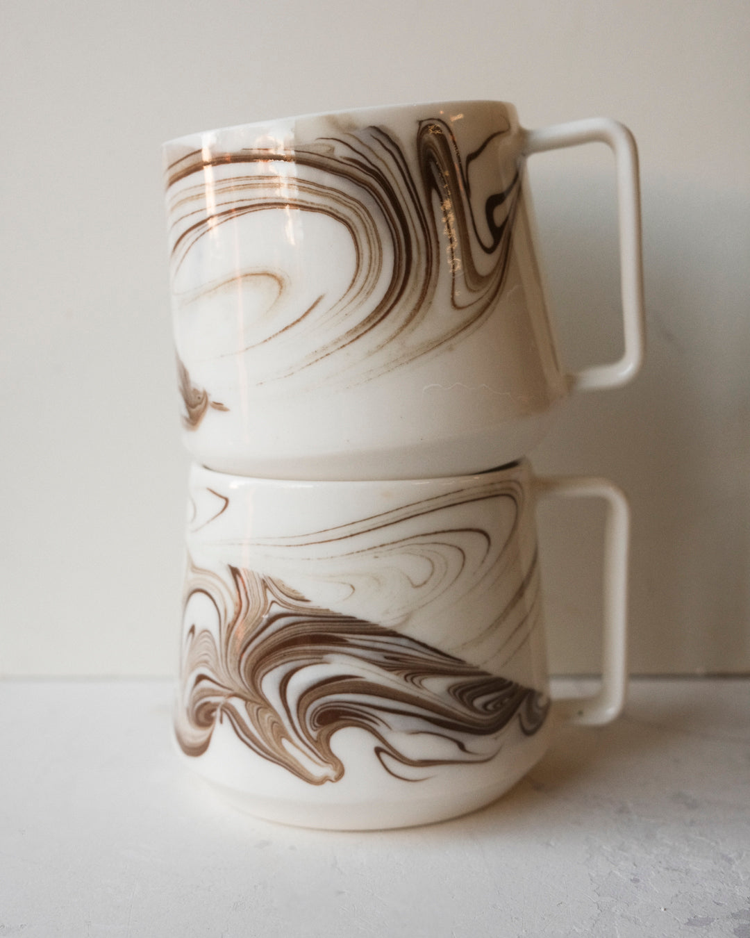 Choc Brown Marbled Forma Mug