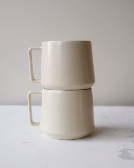 Oat Satin Forma Mug