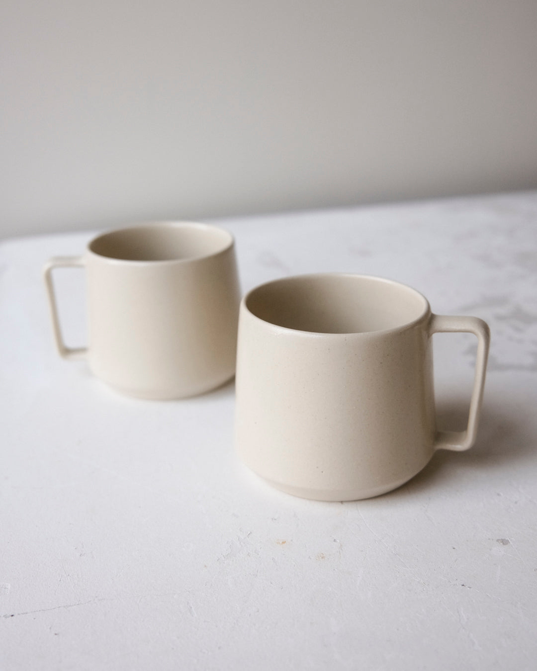 Oat Satin Forma Mug