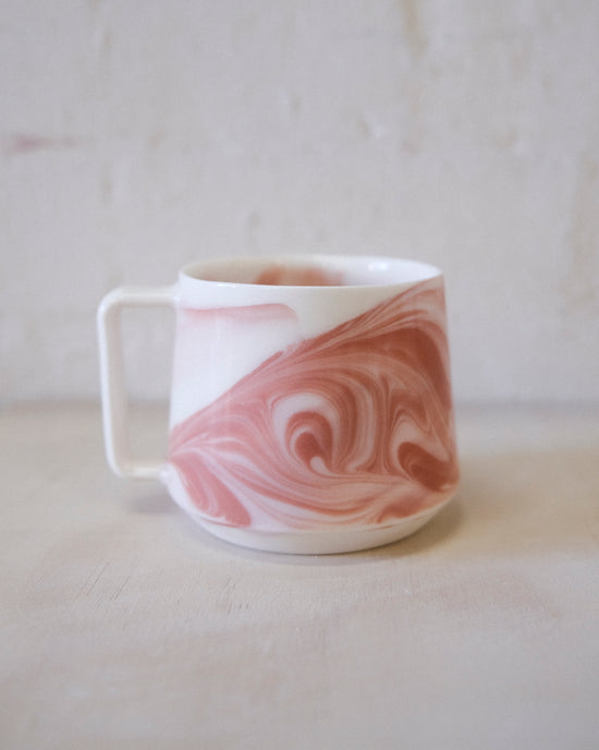 Pink Marbled Forma Mug