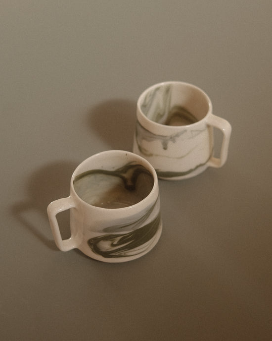 Green Marbled Forma Mug